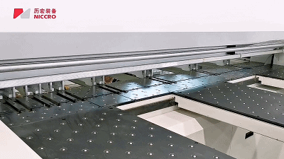 3.鋸車(chē)驅動(dòng)系統.gif