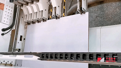 4.機械手送料機構.gif